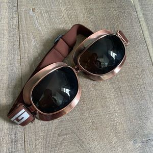 Aviator vintage style head cap and goggles